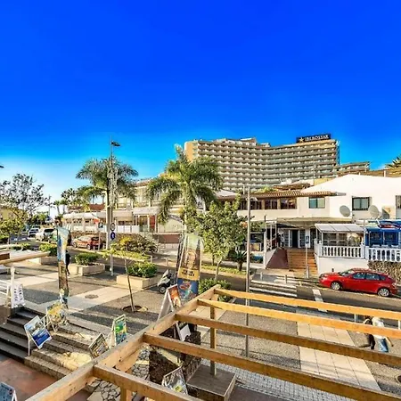 Two Bedroom In Playa De Americas Appartement